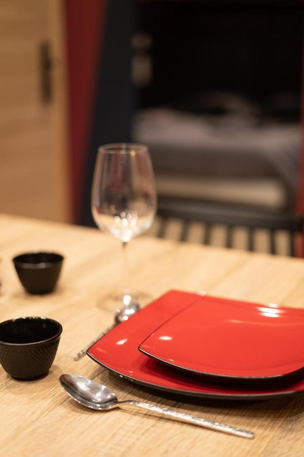 Apartamento Capsule Japon - Jacuzzi - Netflix & Ecran Cinema - Xbox Trith-Saint-Leger Exterior foto