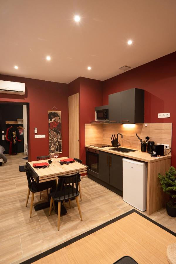 Apartamento Capsule Japon - Jacuzzi - Netflix & Ecran Cinema - Xbox Trith-Saint-Leger Exterior foto